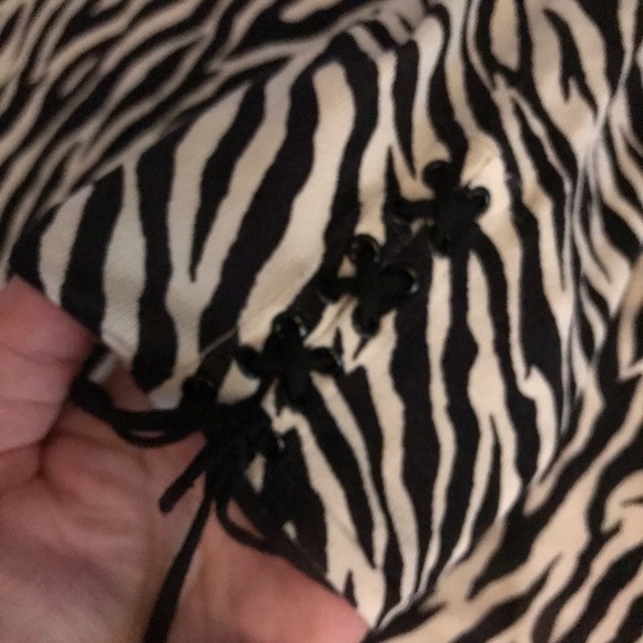 Silx by August Silk size XL animal print black & white scoop neck 3/4 sleeve - Picture 4 of 5